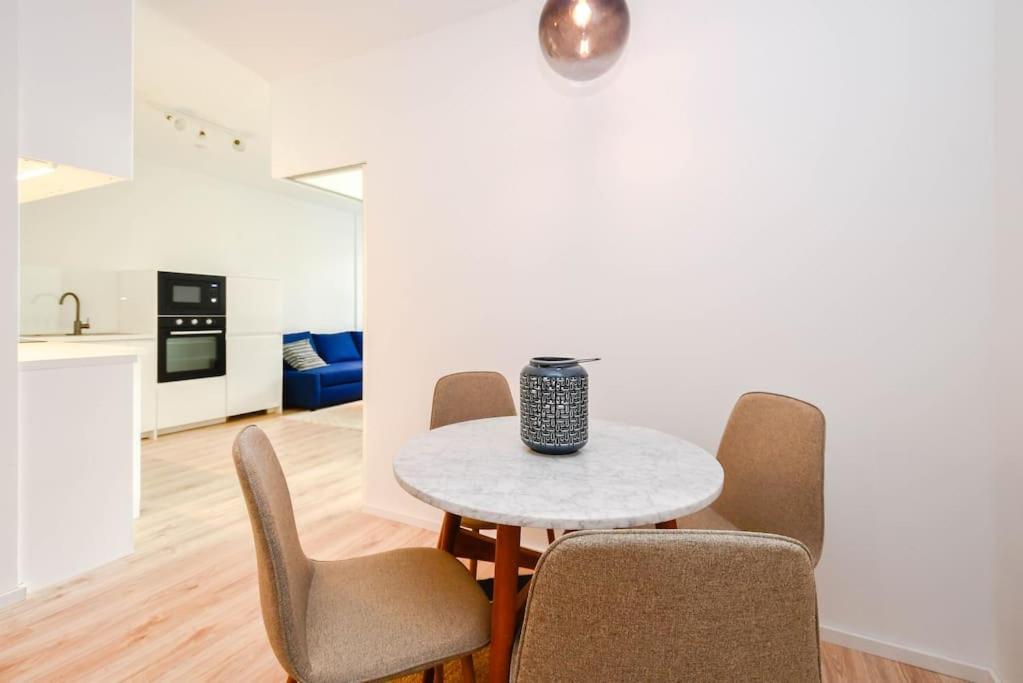 New Modern Apartment In City Center Bratislava Dış mekan fotoğraf