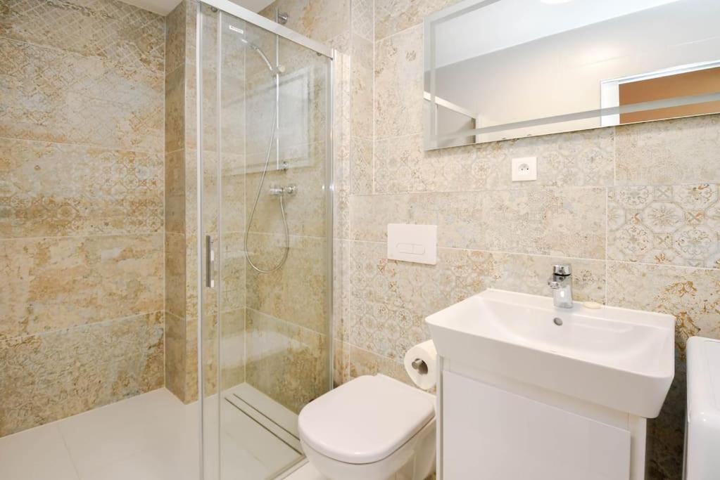 New Modern Apartment In City Center Bratislava Dış mekan fotoğraf
